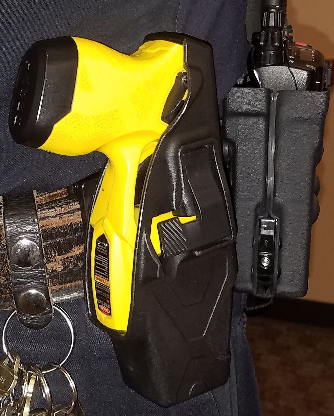 JVG_210420_TASER01